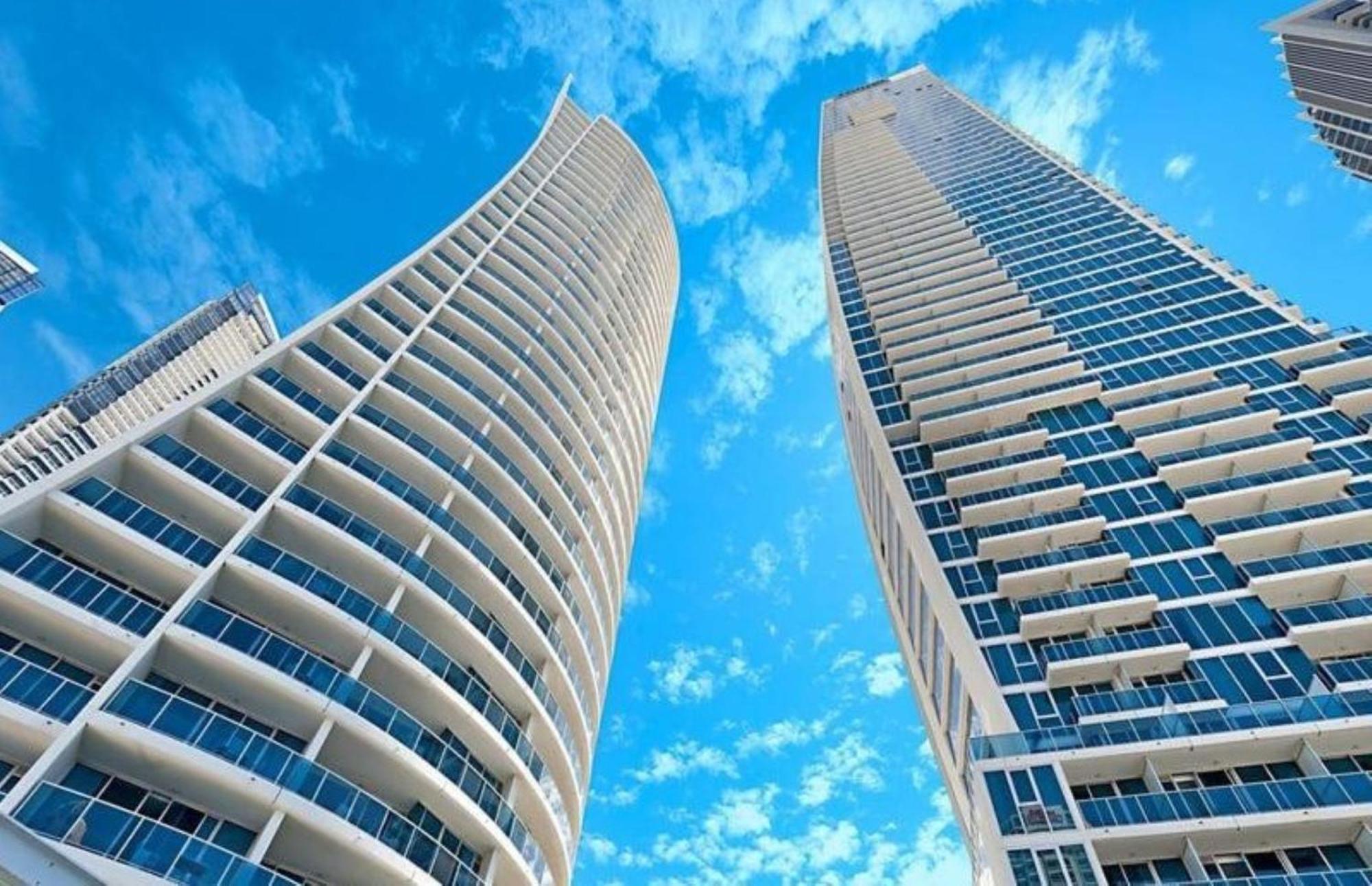 גולד קוסט H-Residences Private Apartments - Hosted By Coastal Letting מראה חיצוני תמונה